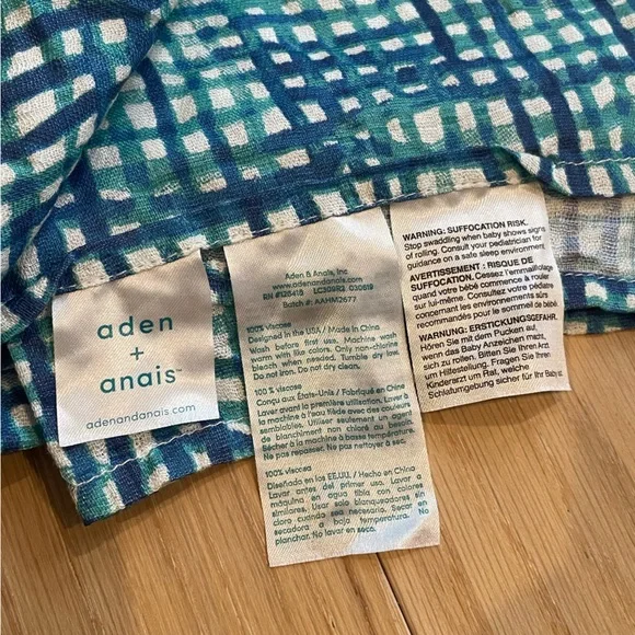 Aden + Anais Swaddle Blanket Bundle - Picture 2 of 4